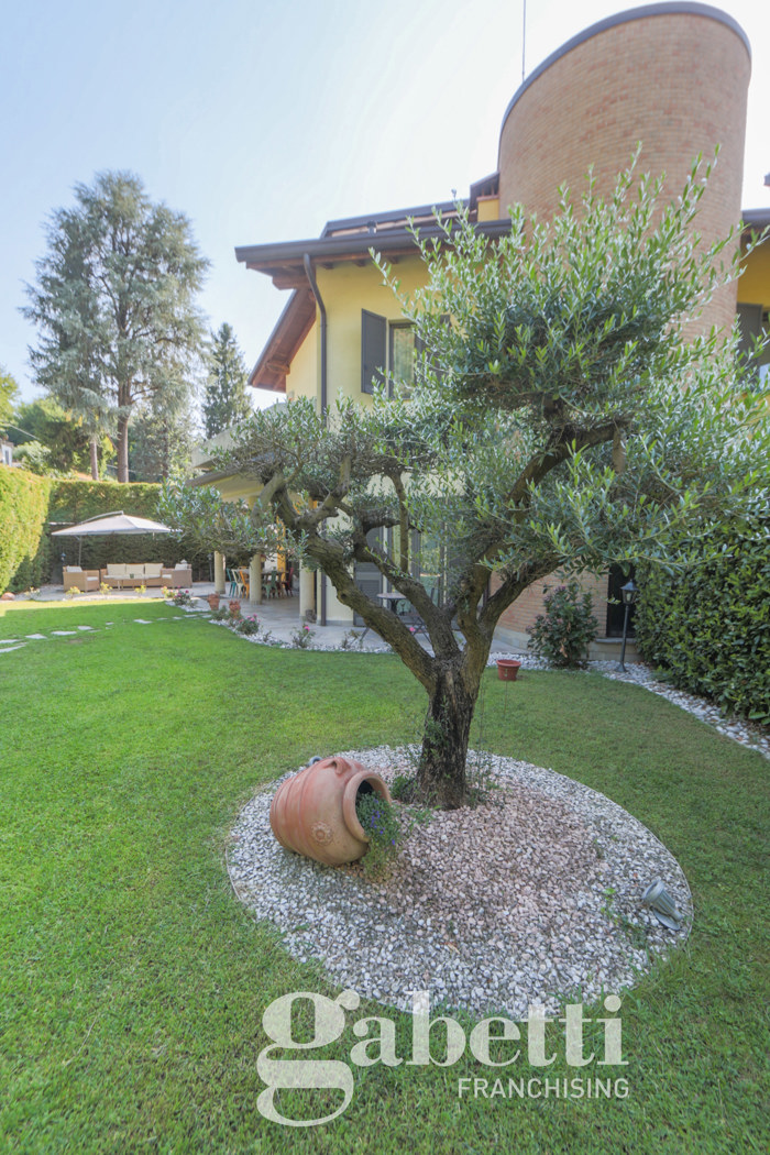 Villa Bifamiliare a basso consumo a Gallarate