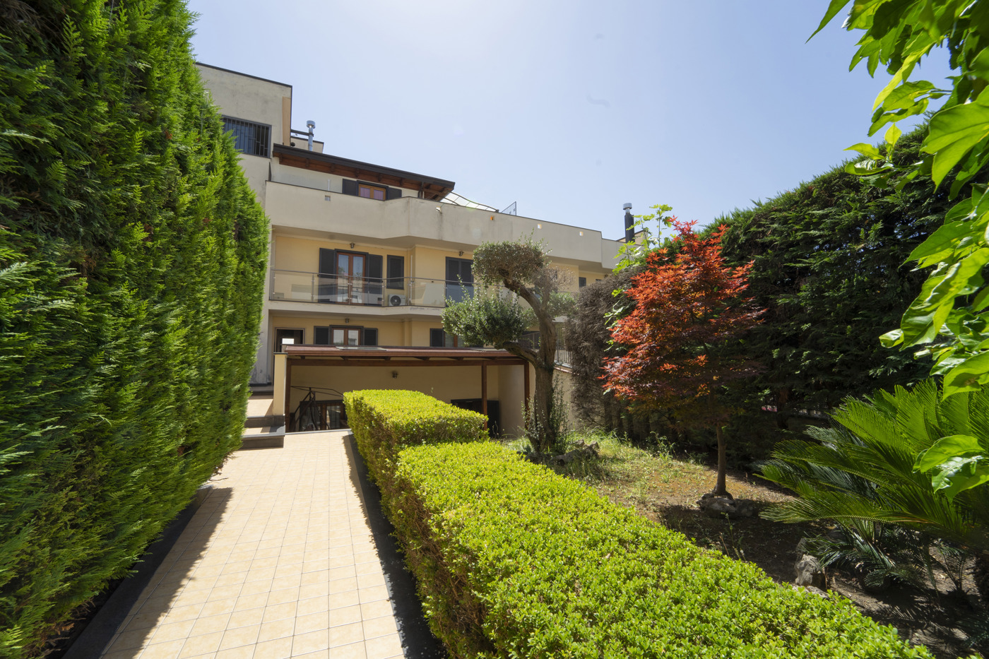 Casa indipendente con giardino a Caivano