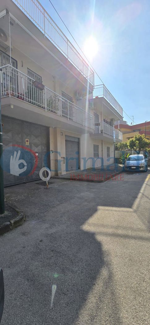 Ufficio in affitto a Casoria