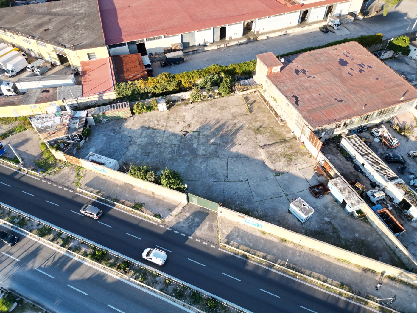 Capannone in vendita a Arzano