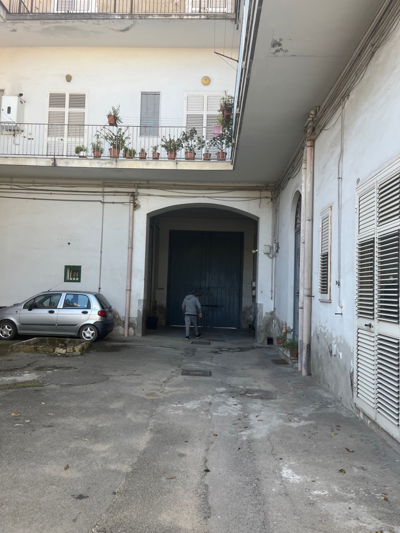 Monolocale da ristrutturare a Frattamaggiore