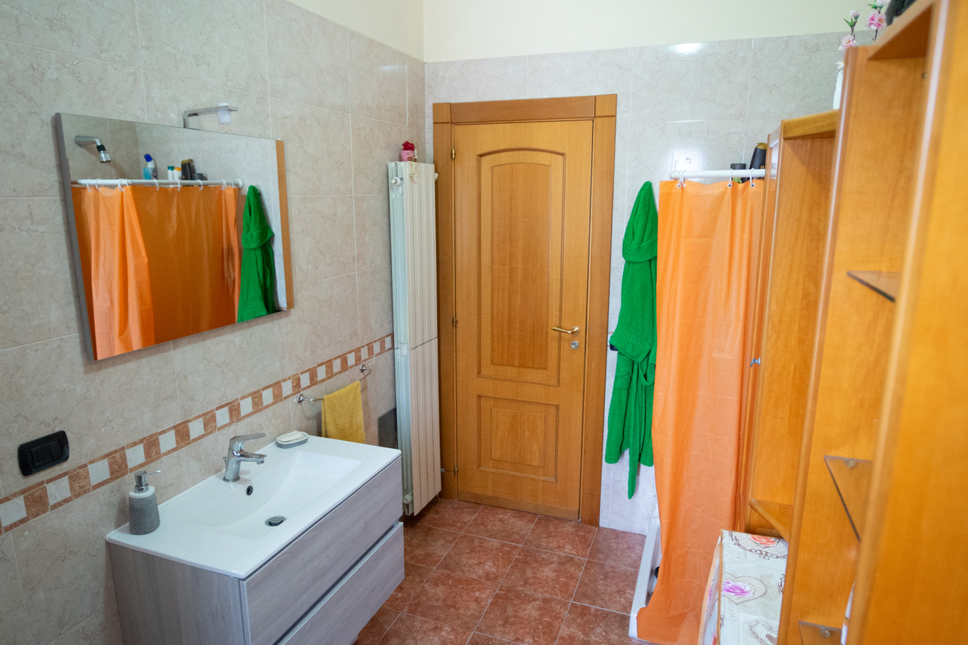 Villa con giardino a Parete