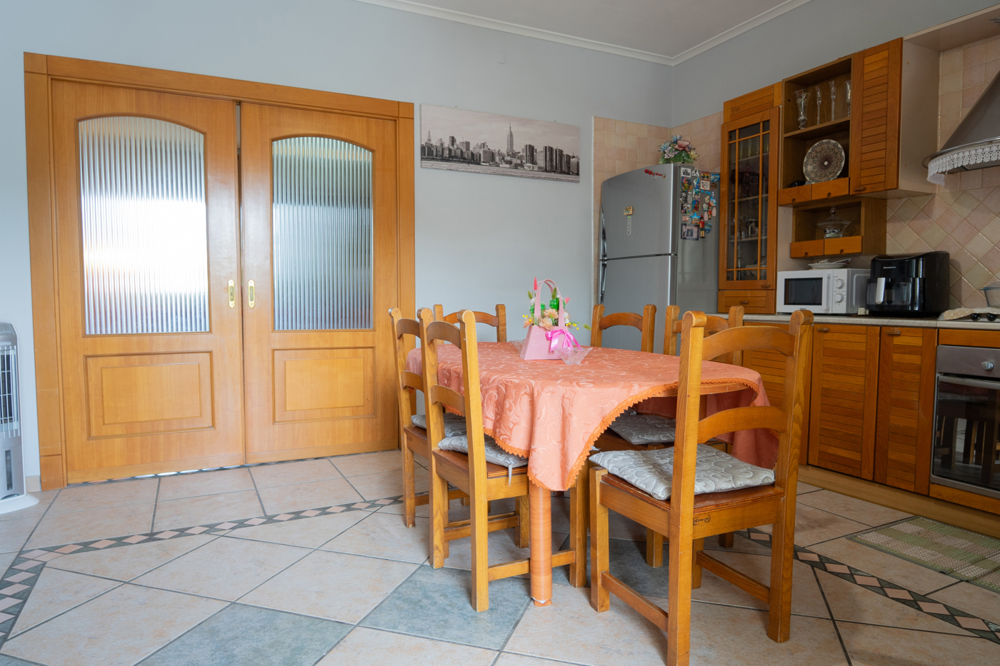 Villa con giardino a Parete