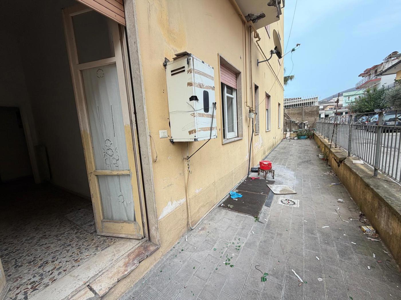 Trilocale da ristrutturare a Palma Campania