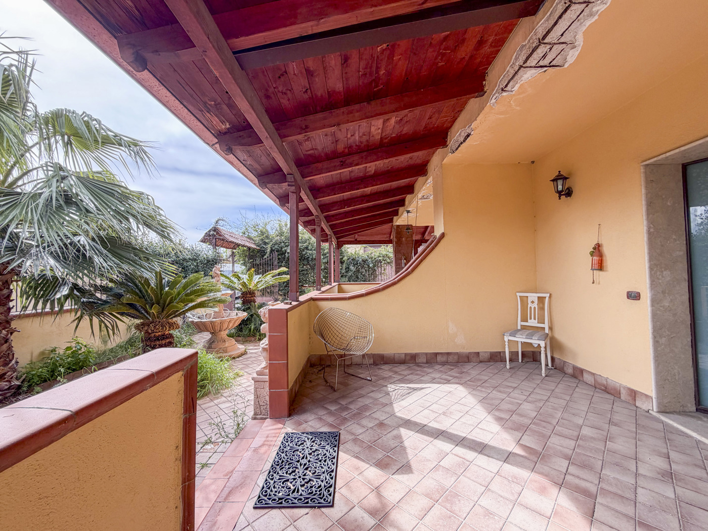 Villa con giardino a Napoli