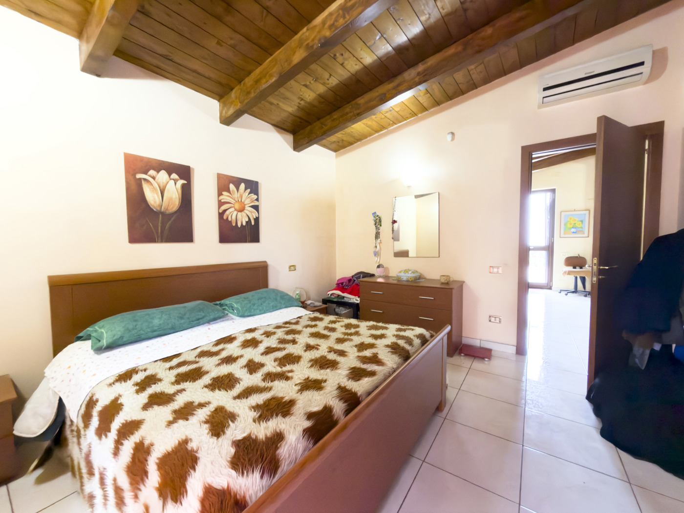 Villa con giardino a Sant'Antimo