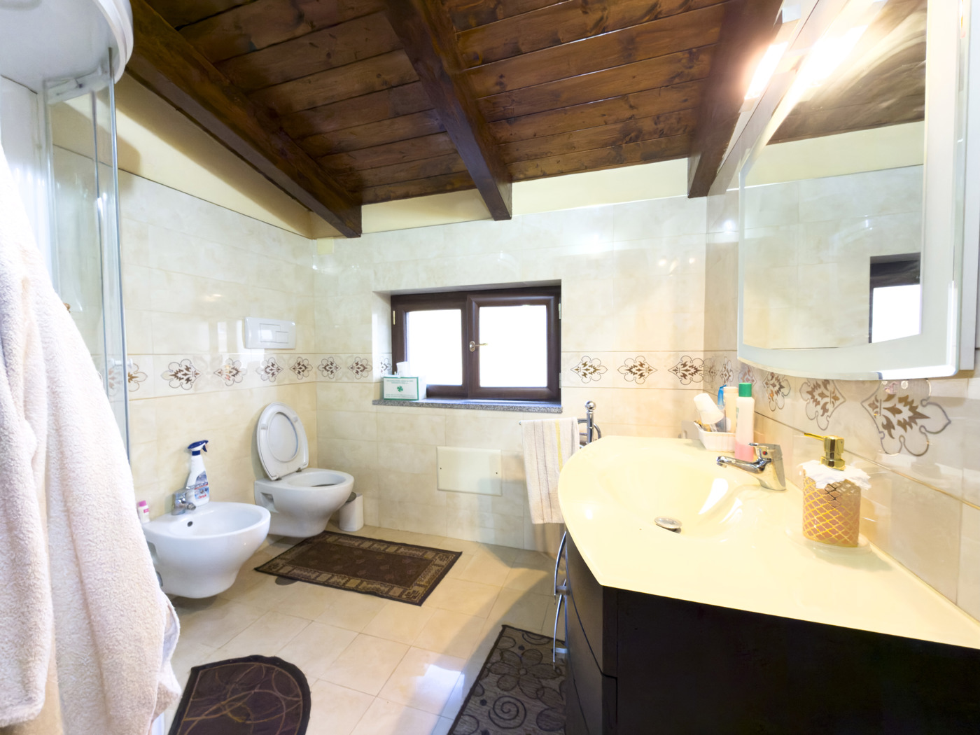 Villa con giardino a Sant'Antimo