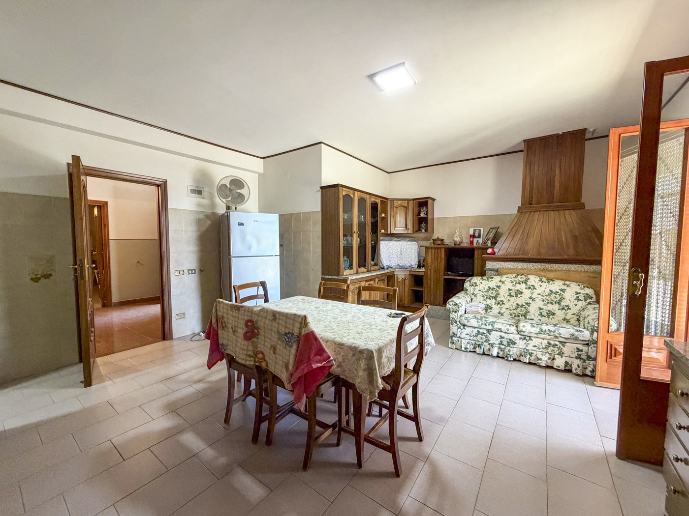 Villa con giardino a Casapesenna