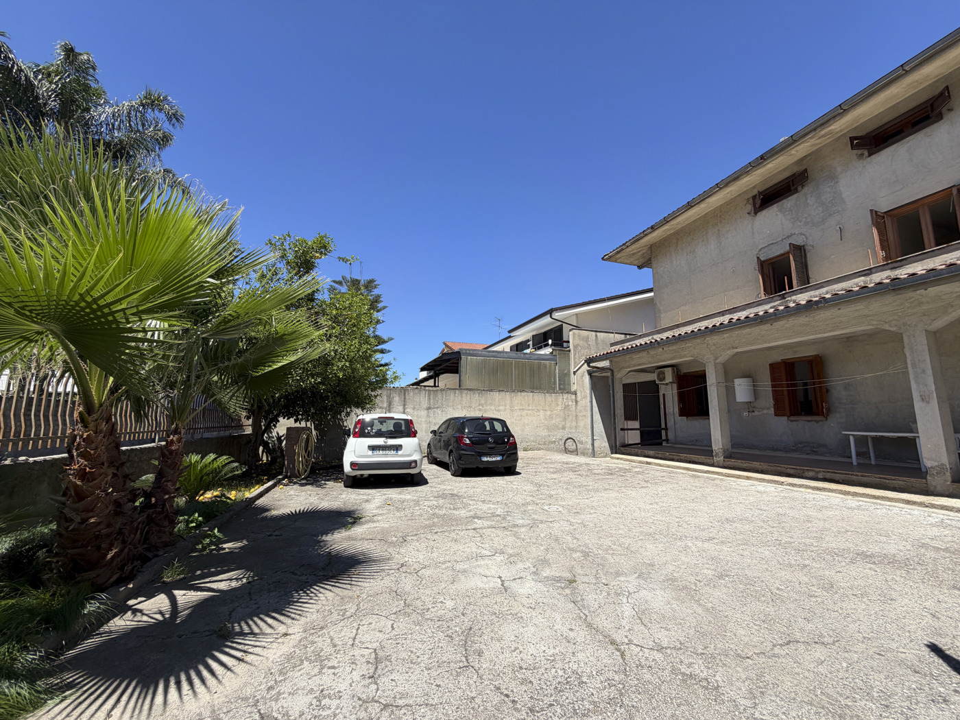 Villa con giardino a Casapesenna