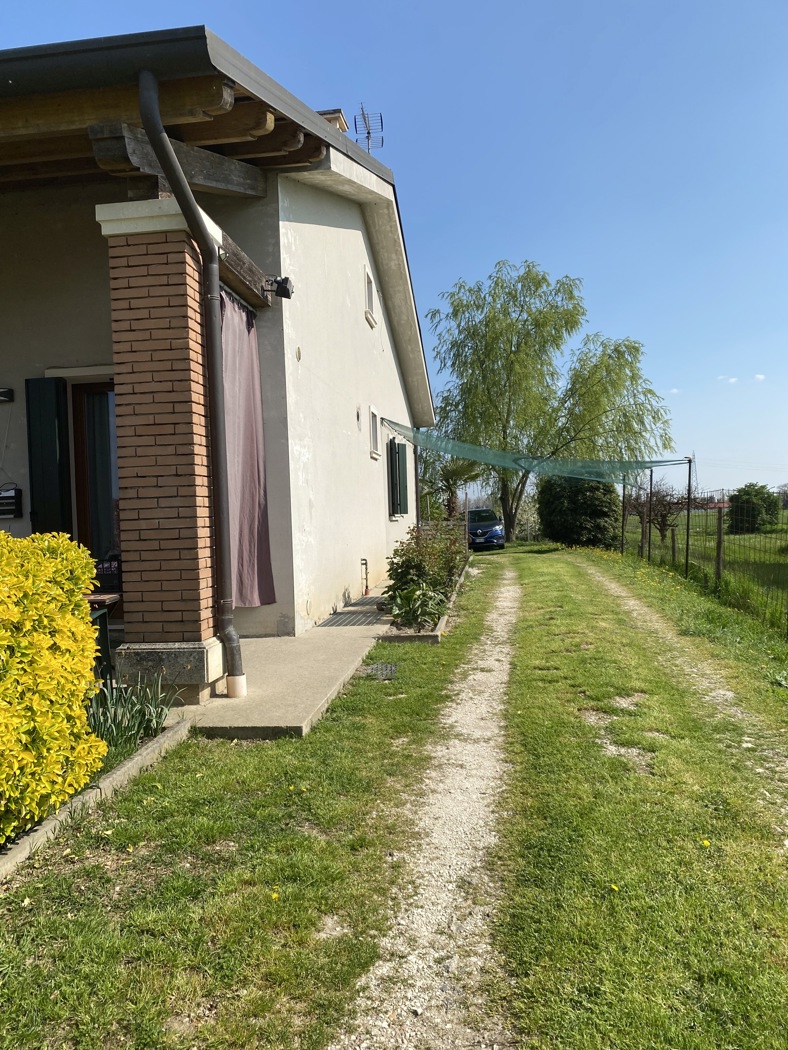 Casa indipendente in vendita a Borgo Veneto