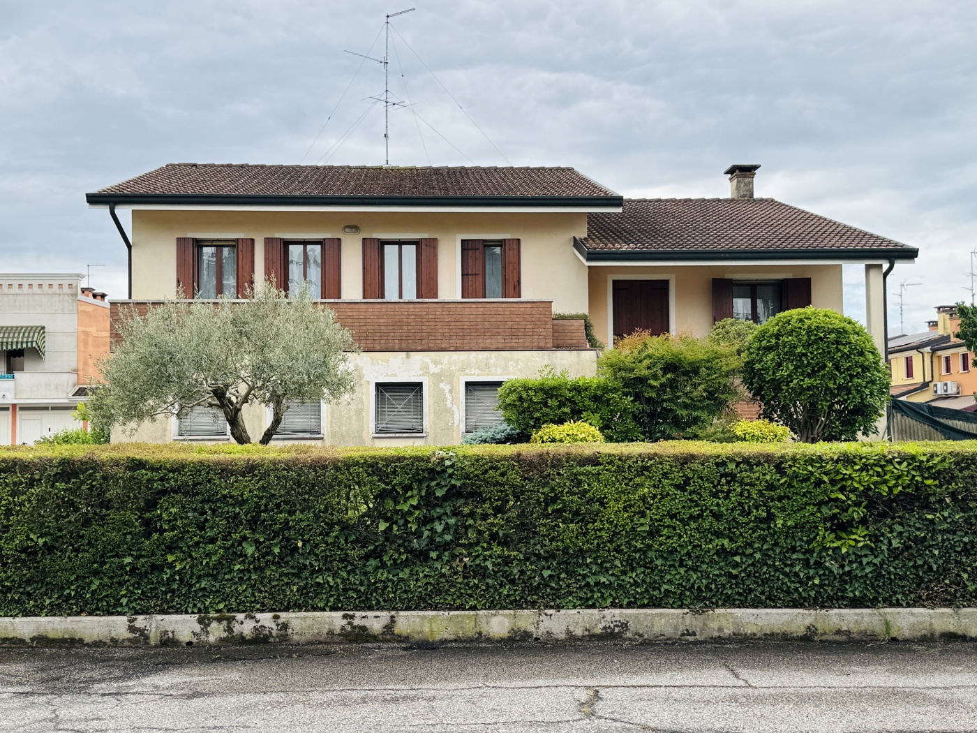 Casa indipendente con box doppio a Borgo Veneto