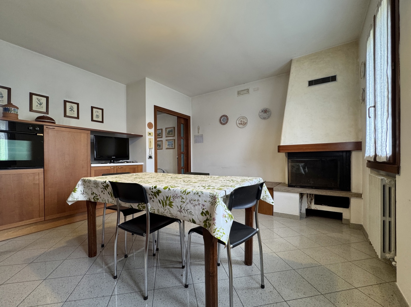 Casa indipendente con box doppio a Borgo Veneto
