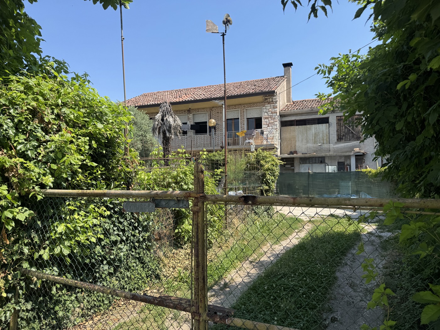 Casa indipendente da ristrutturare a Borgo Veneto