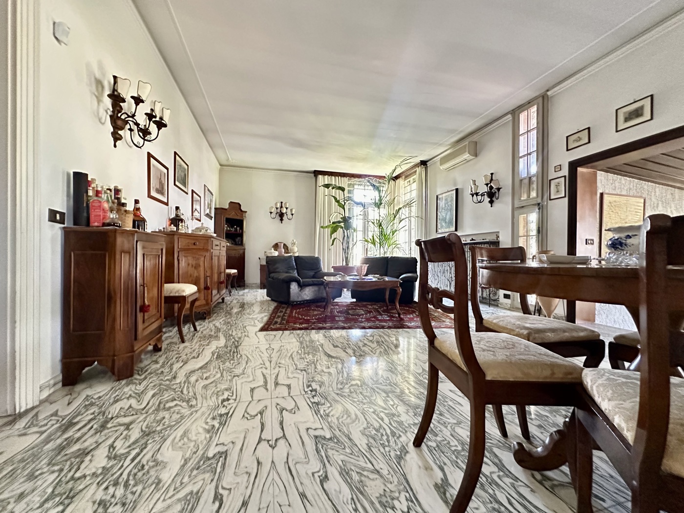 Villa con box doppio a Megliadino San Vitale