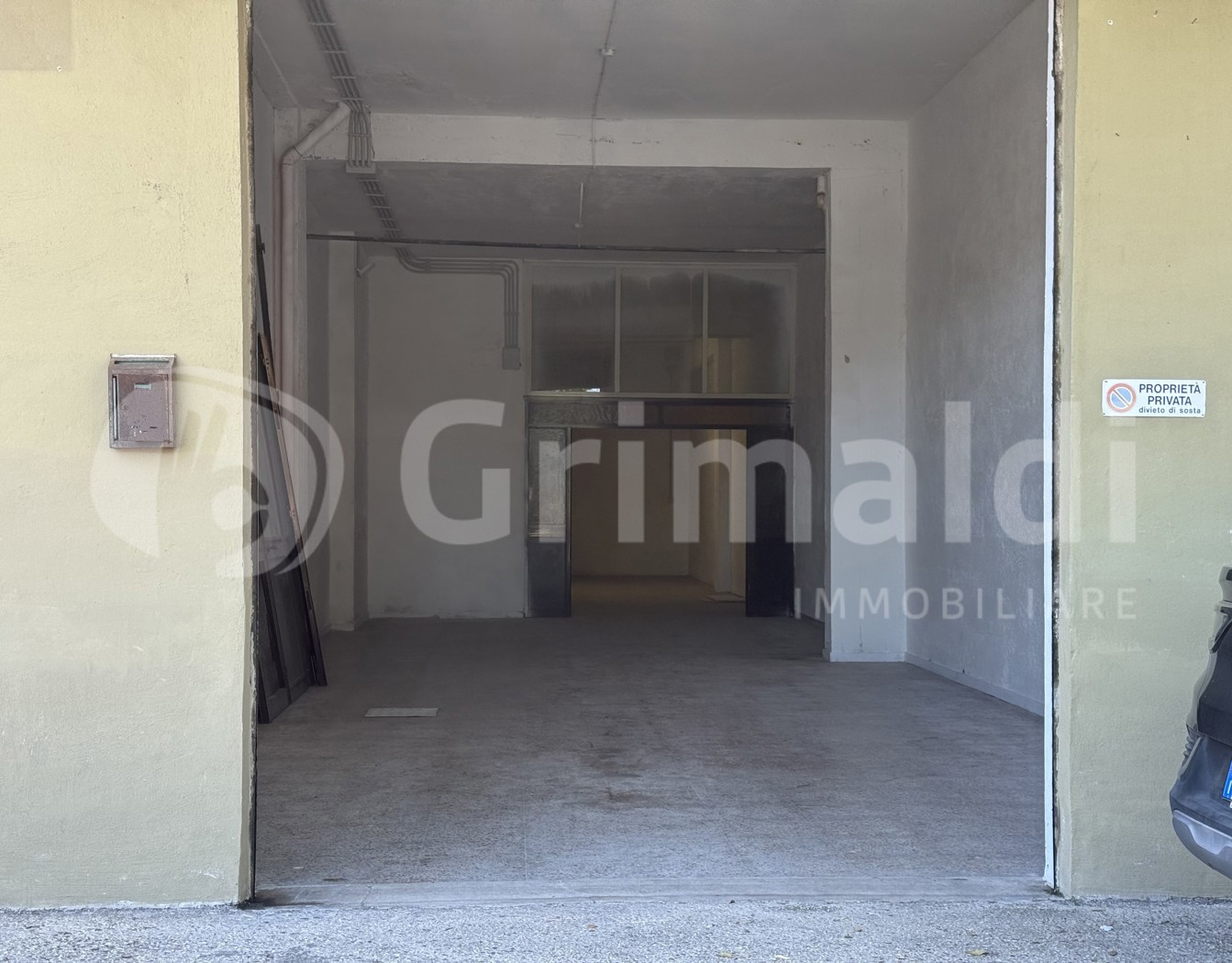 Negozio in vendita a Mentana