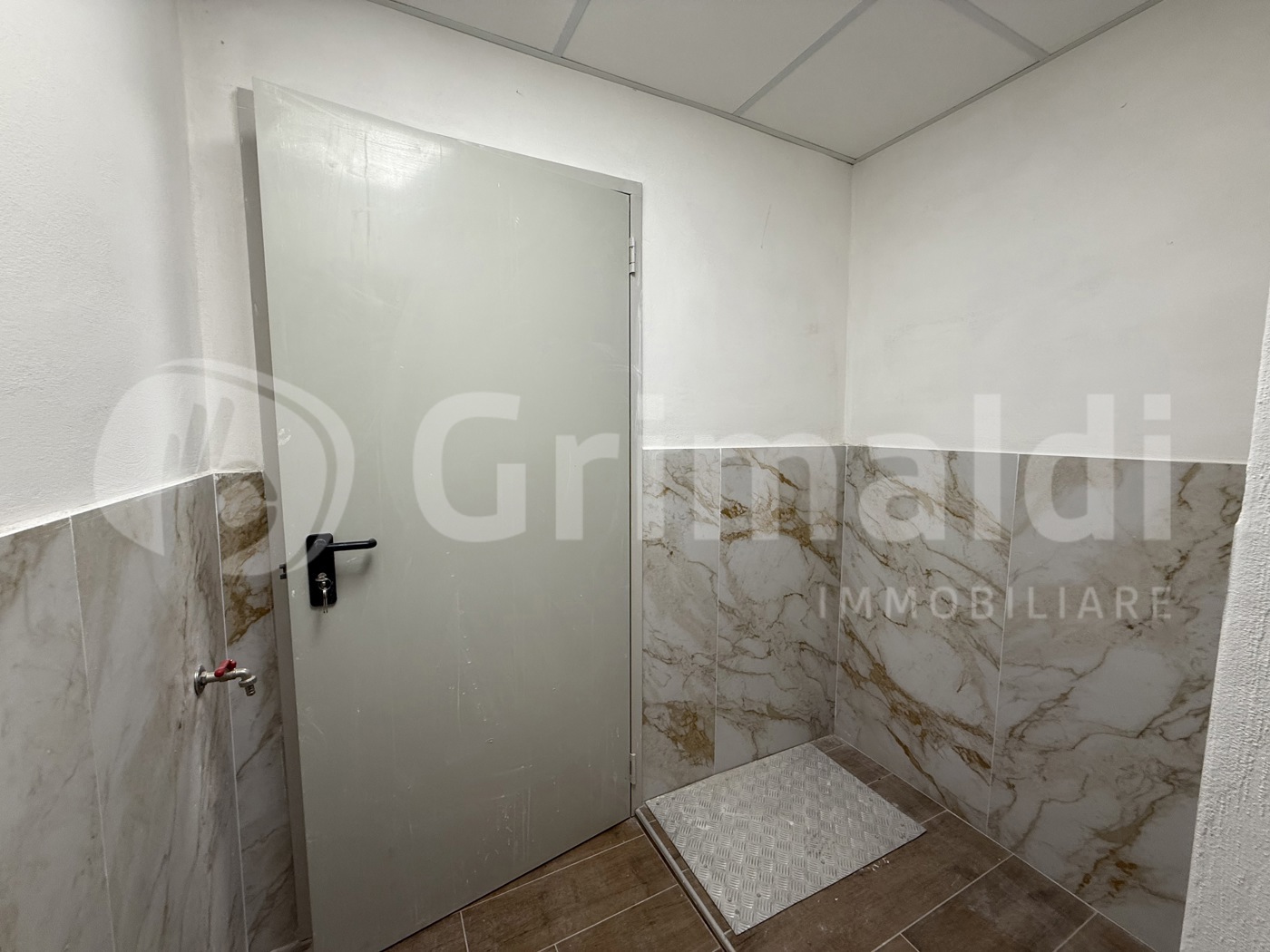 Negozio in vendita a Mentana