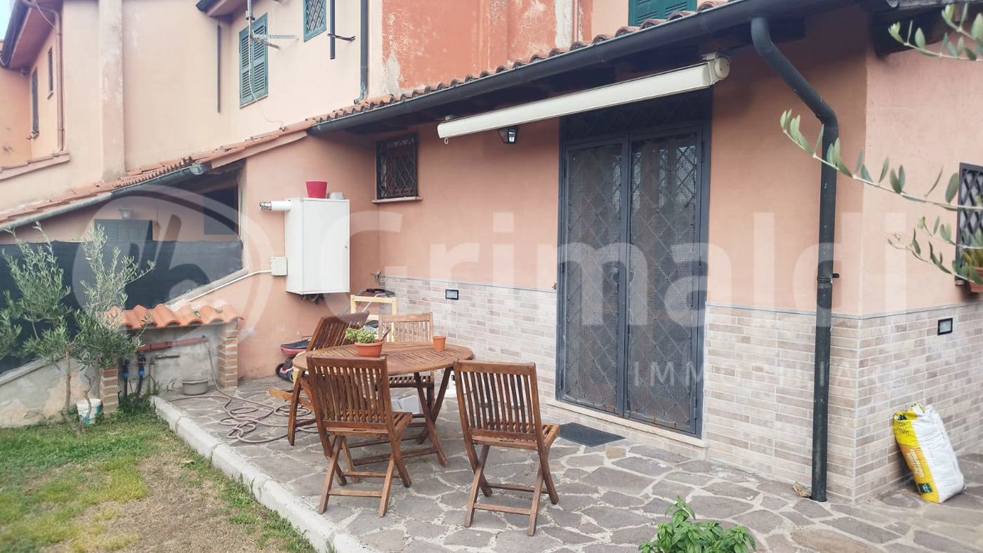 Villa con giardino a Nepi