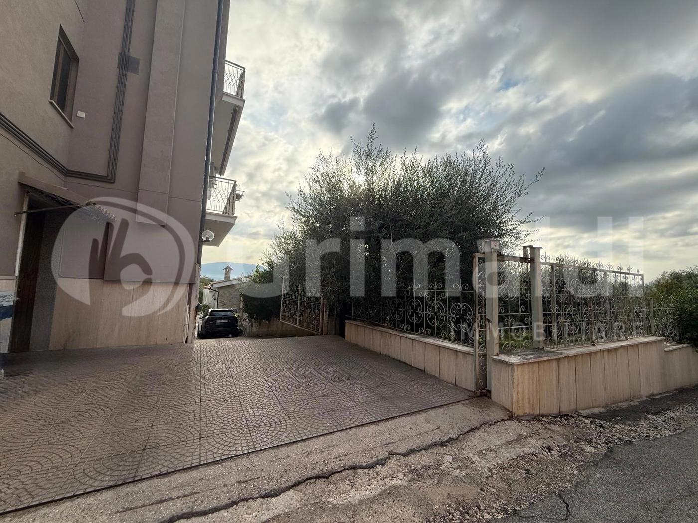 Appartamento con box doppio a Guidonia Montecelio