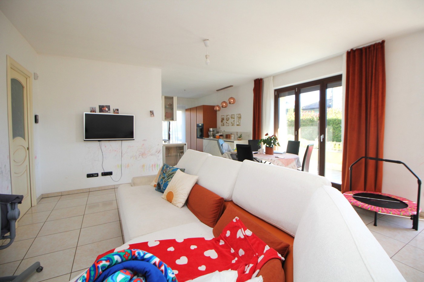 Villa Bifamiliare con giardino a Rescaldina