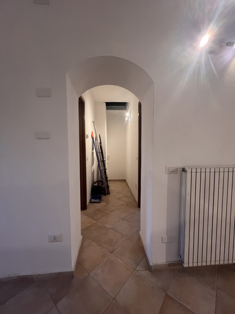 Bilocale con box a Gorla Minore