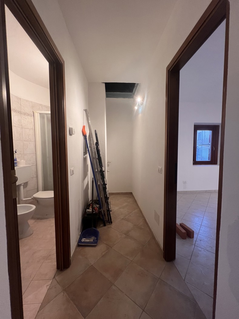 Bilocale con box a Gorla Minore