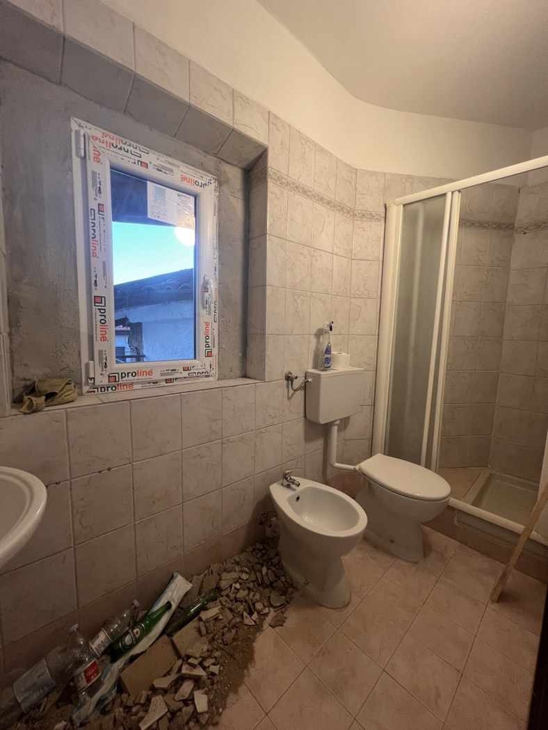 Bilocale con box a Gorla Minore