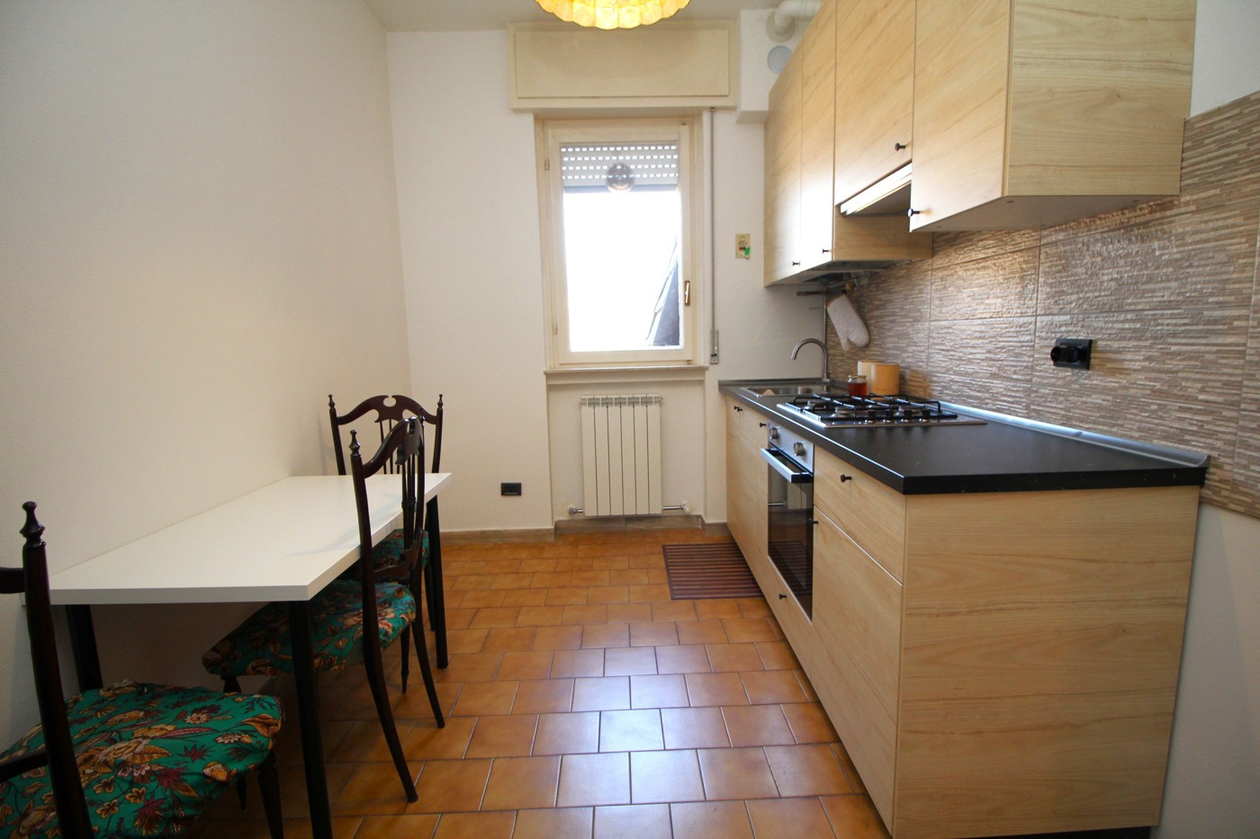 Bilocale con box a Gorla Minore