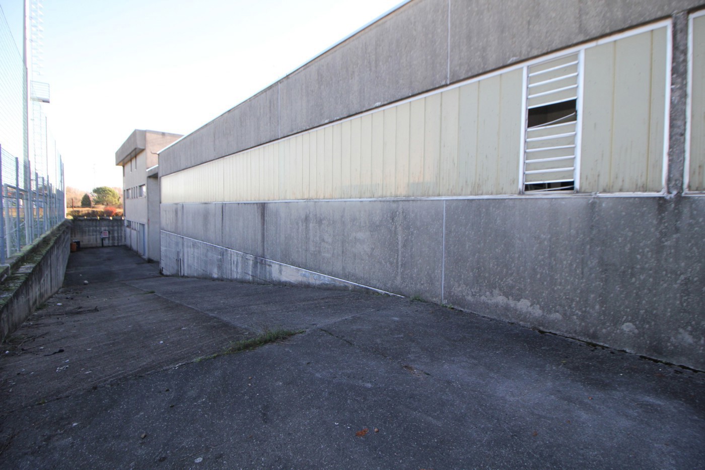 Capannone in vendita a Gorla Minore