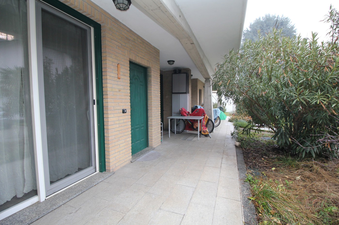 Villa con box doppio a Rescaldina