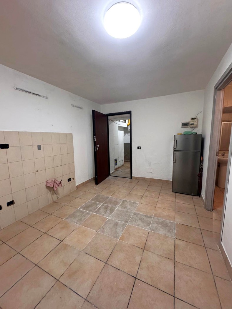 Magazzino in vendita a Milano