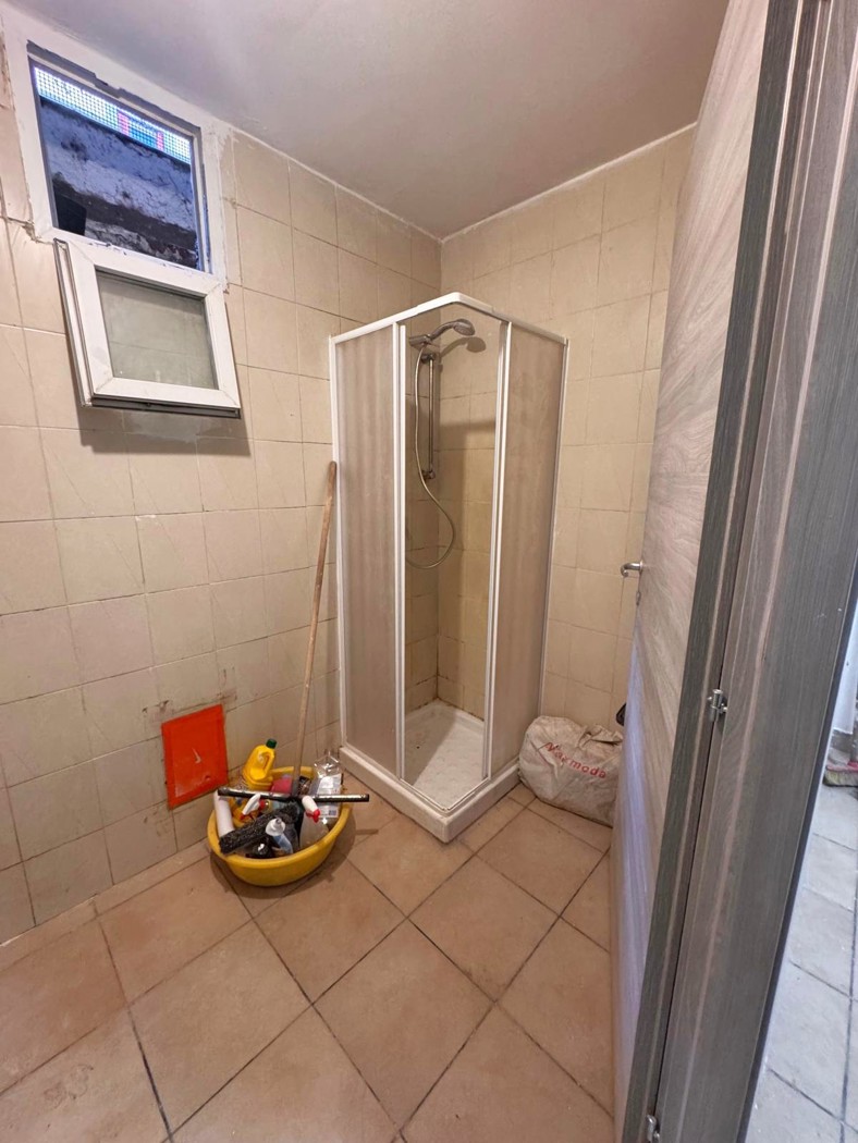 Magazzino in vendita a Milano