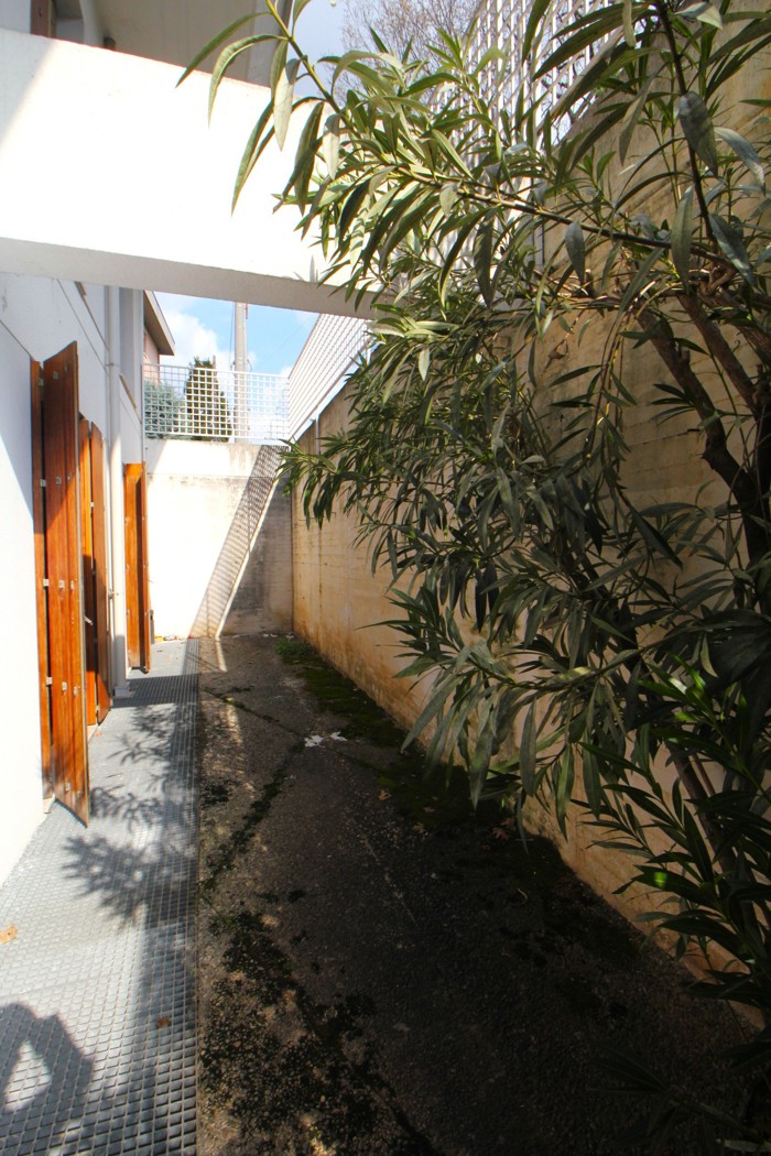 Bilocale con giardino a Legnano