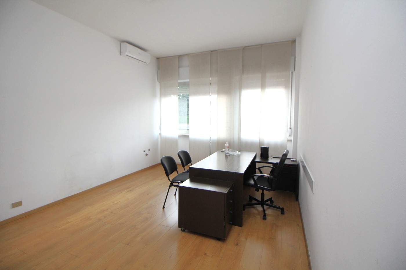 Ufficio in affitto a Legnano