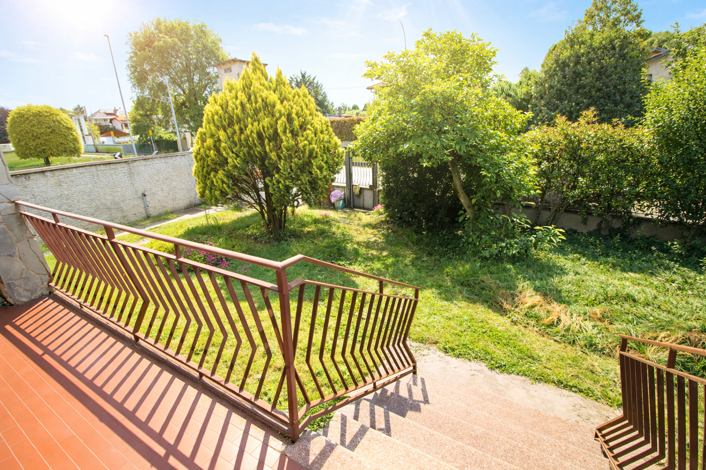 Villa con giardino a Olgiate Olona