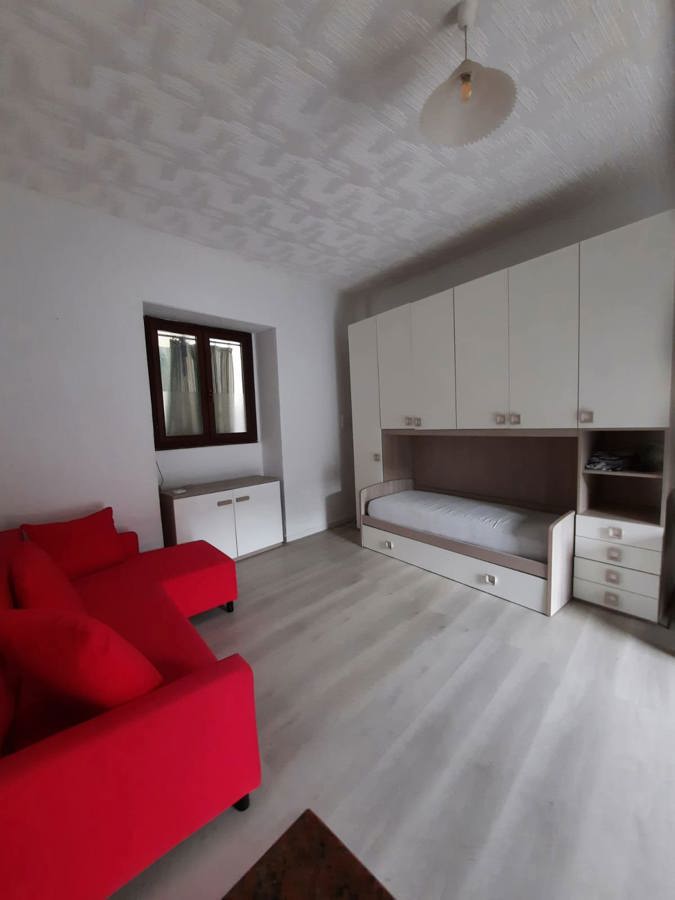 Monolocale in vendita a Gorla Minore