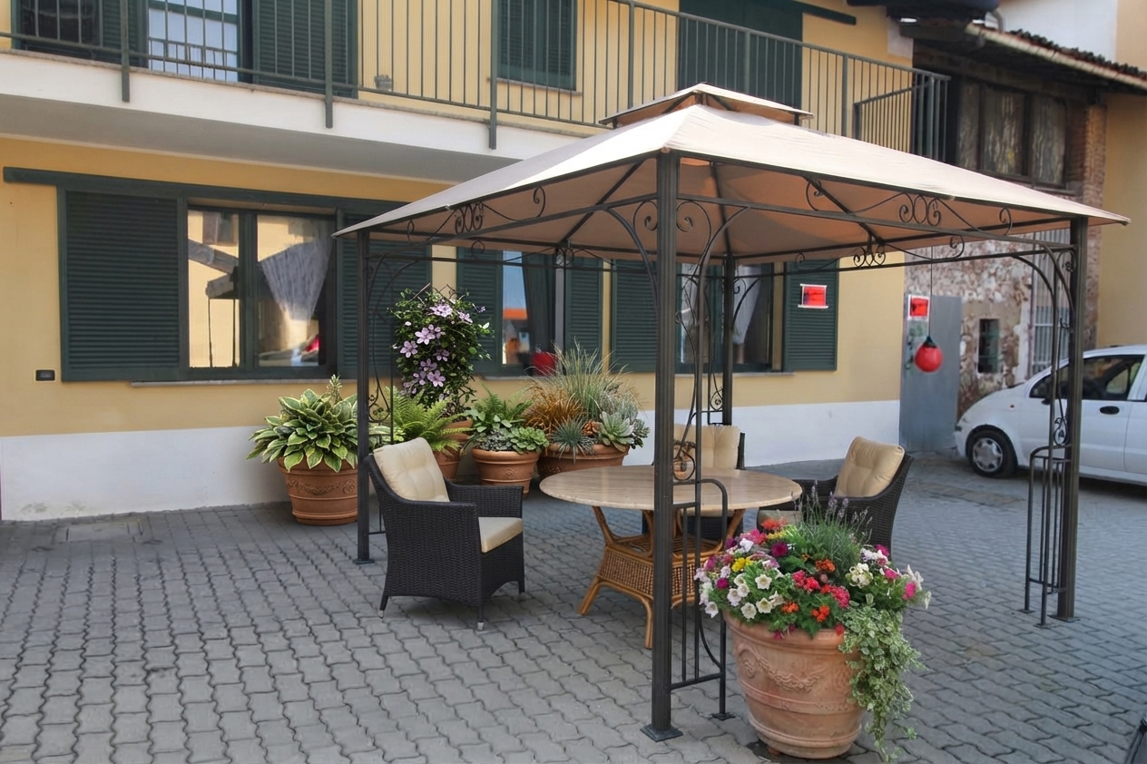 Bilocale con box doppio a Marnate