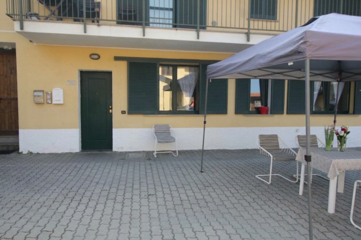 Bilocale con box doppio a Marnate
