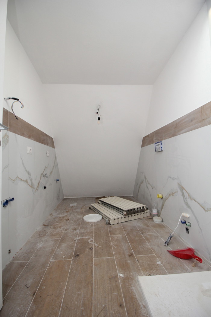Attico ristrutturato a Gorla Minore