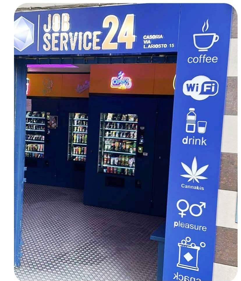 Negozio in vendita a Casoria