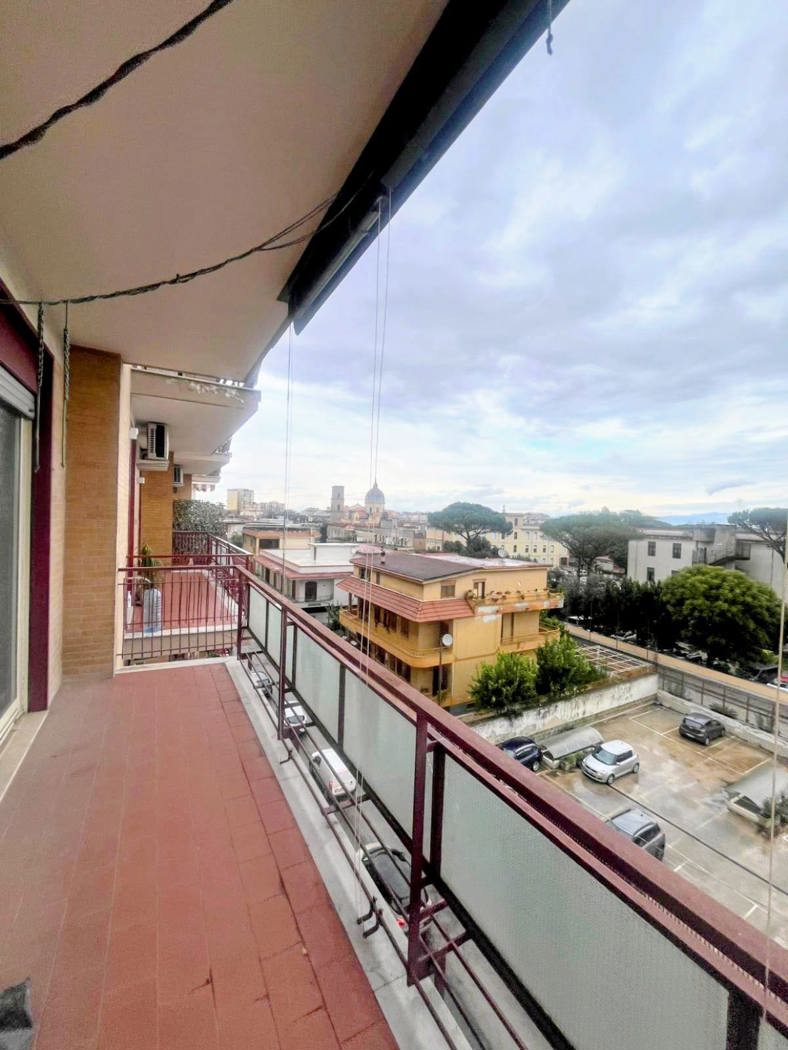 Quadrilocale arredato in affitto a Casoria