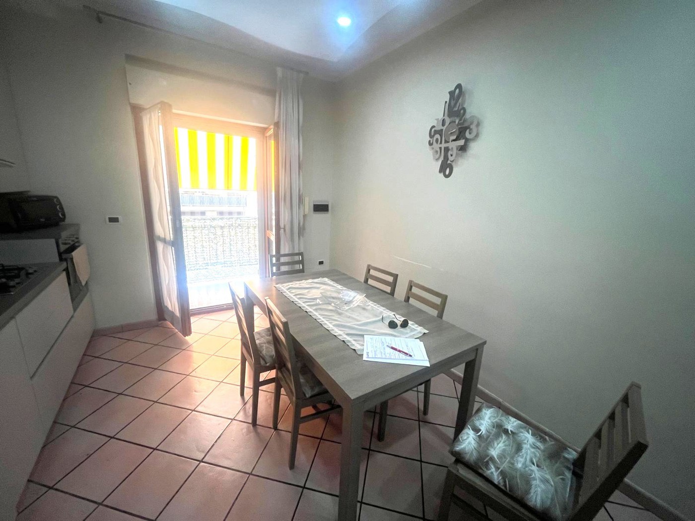 Trilocale con box a Casoria