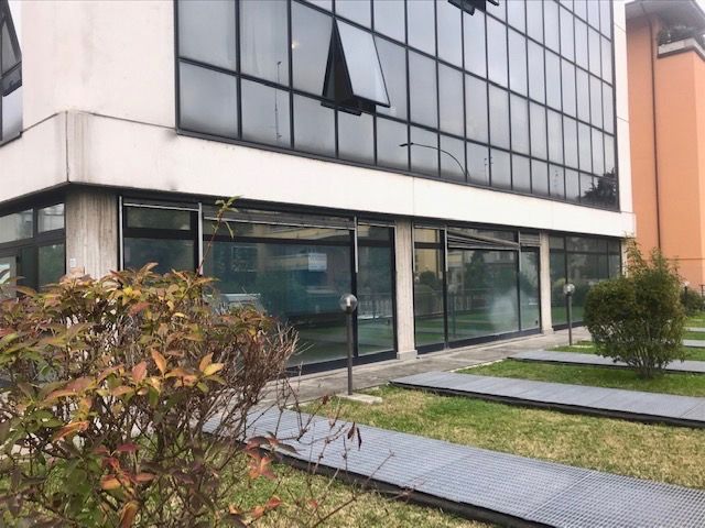 Negozio in vendita a Parma