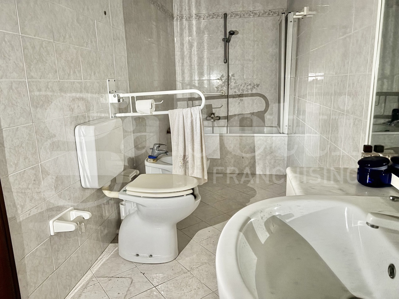 Casa indipendente con giardino a Parma