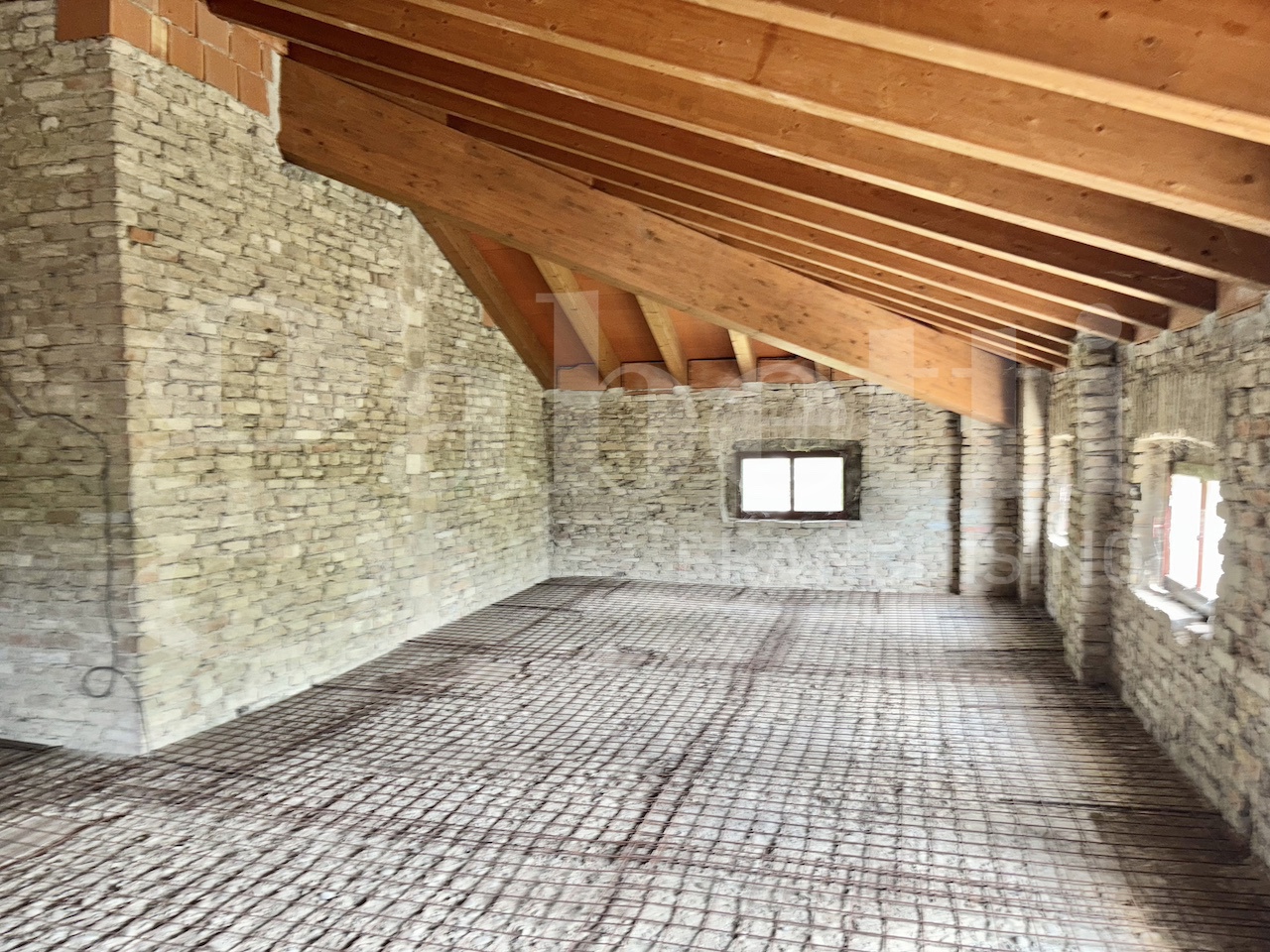 Casa indipendente con giardino a Parma