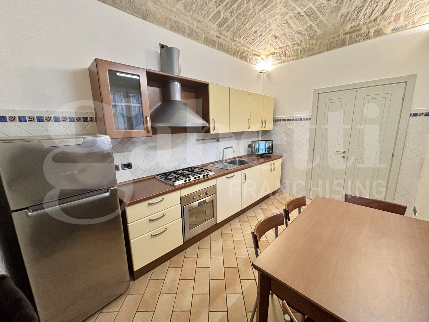 Bilocale arredato in affitto a Parma