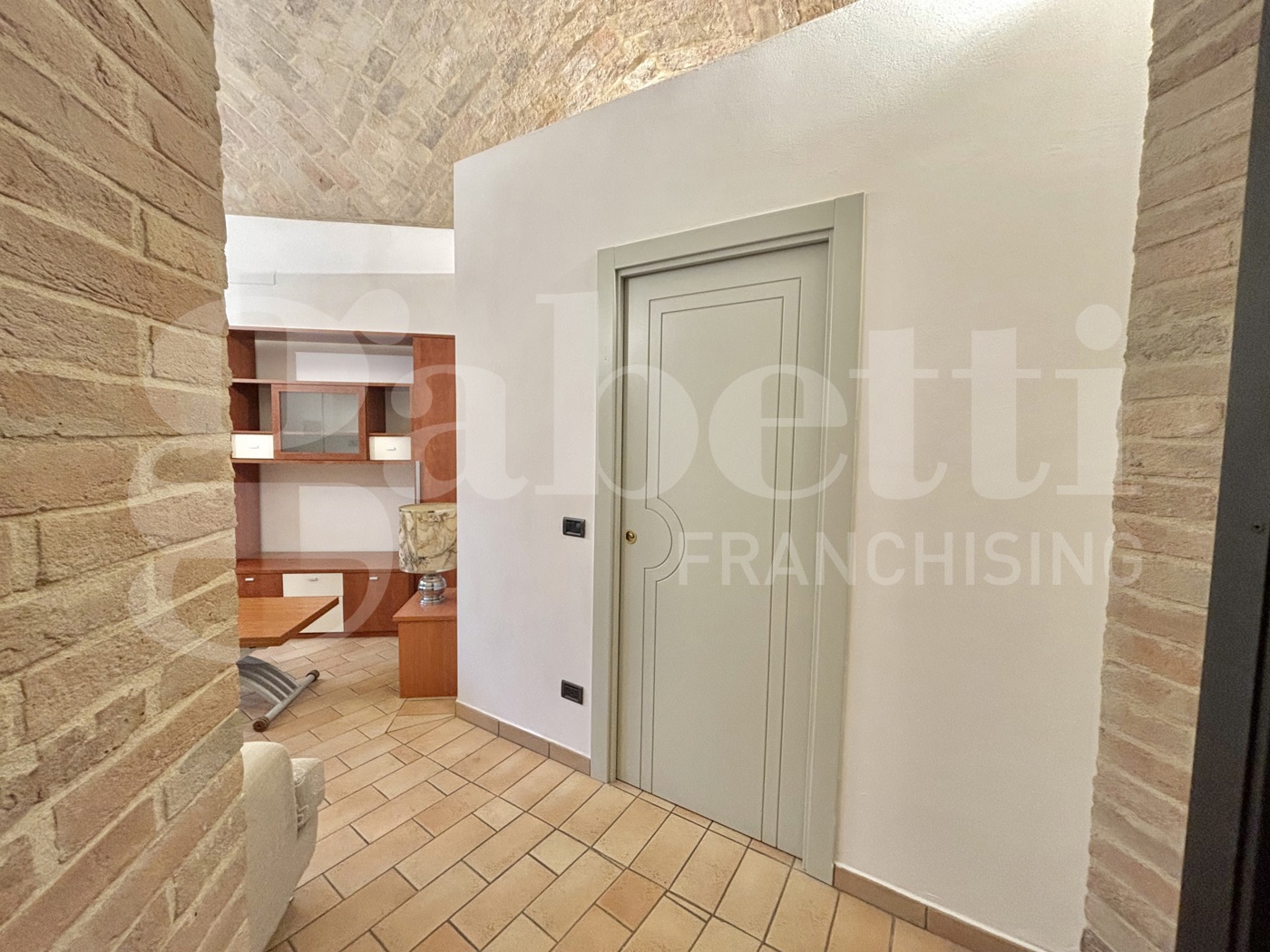 Bilocale arredato in affitto a Parma