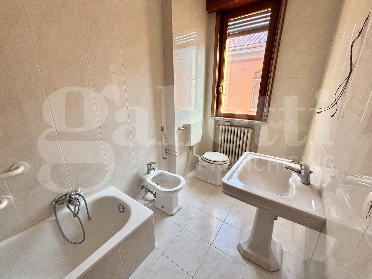 Quadrilocale in vendita a Salsomaggiore Terme