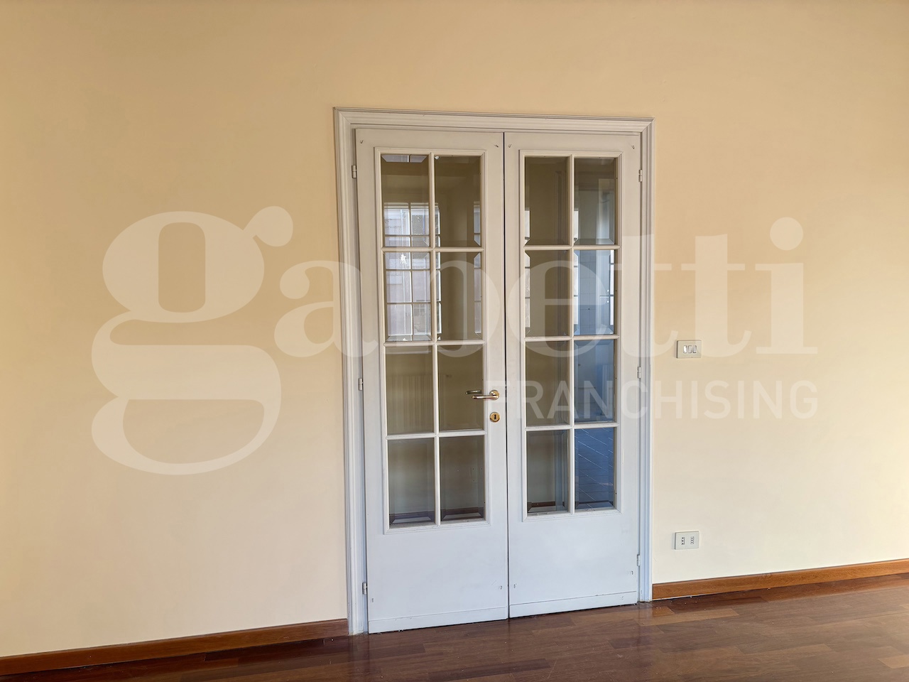 Quadrilocale con box a Parma