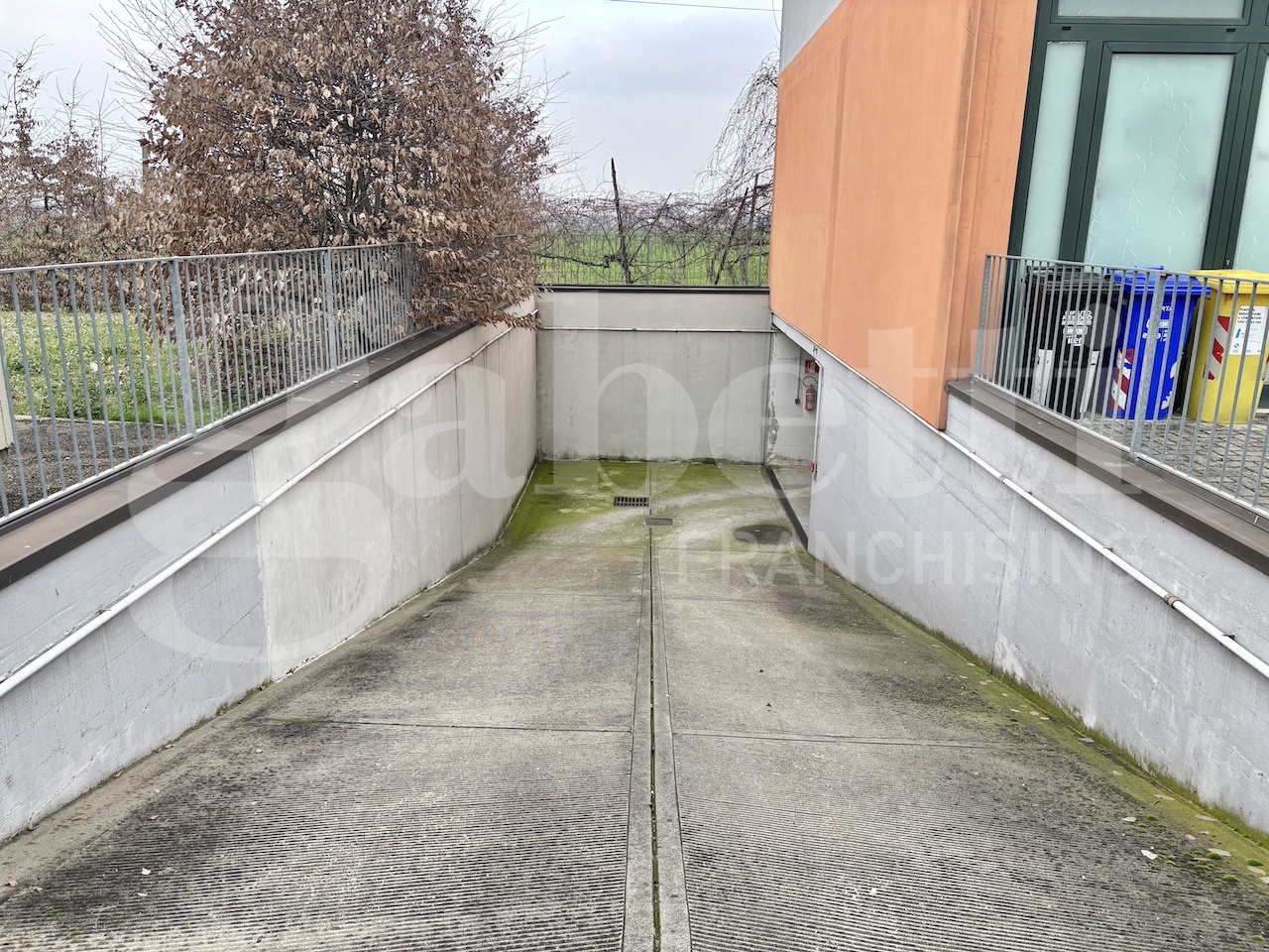 Box/Garage 17mq in vendita a Parma