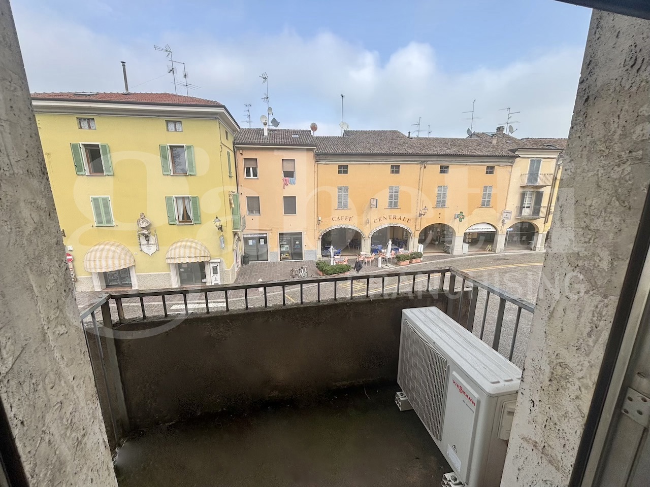 Ufficio in vendita a Soragna